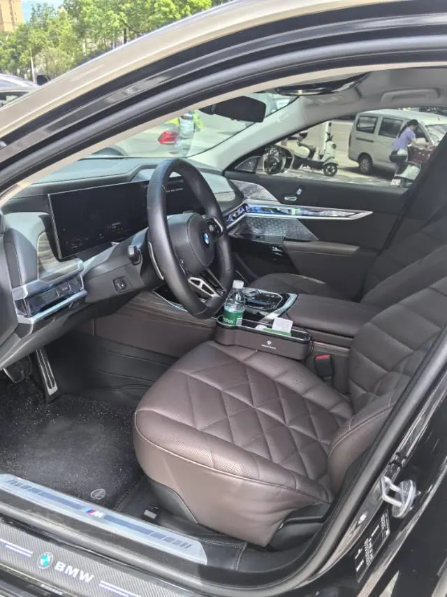 BMW 7 Series (Imported) 2023 735Li 48V 3.0T M Sports Suit Automatic Gear 2