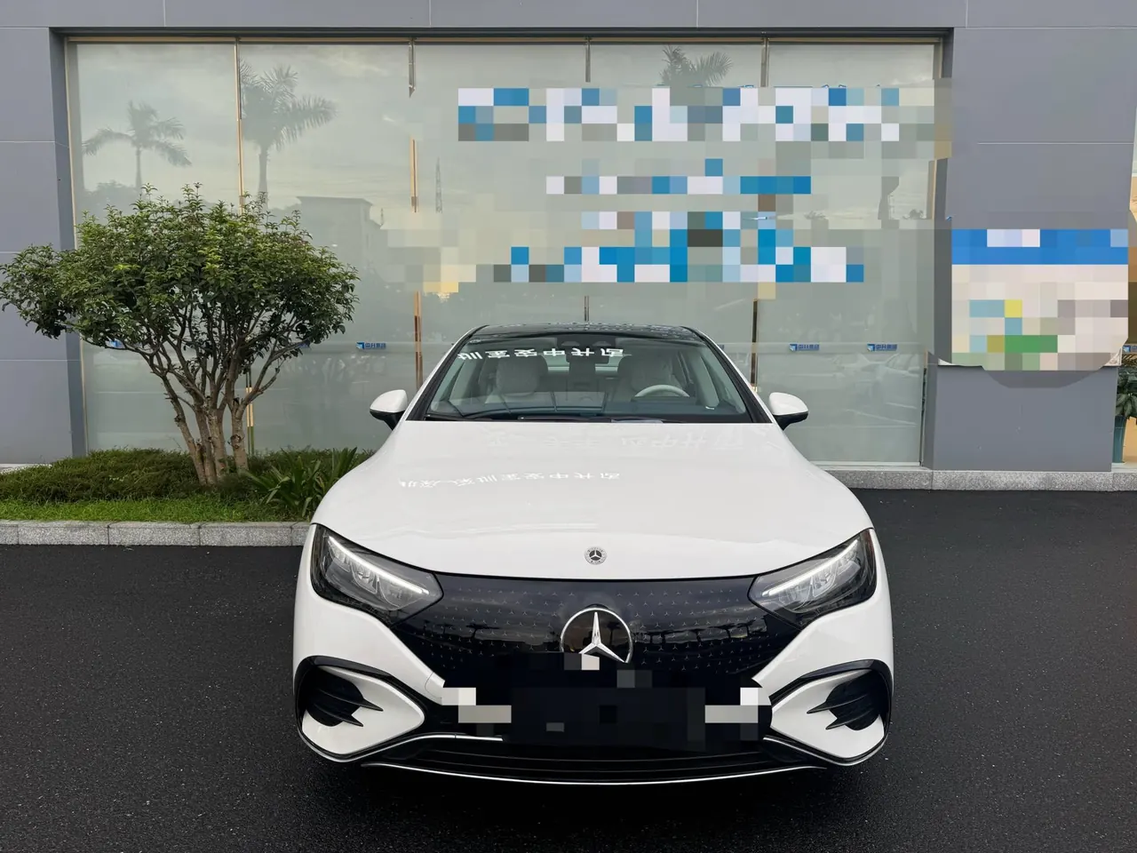 Mercedes Benz 2025 EQE 500 4MATIC EQE 500 4MATIC Deluxe Edition Automatic Gear 2