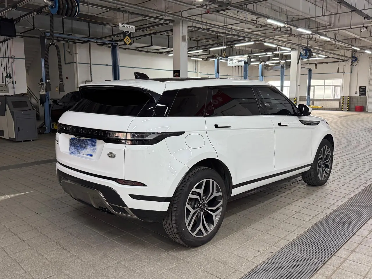 Land Rover 2023 Range Rover Aurora L 48V 2.0T 249PS Deluxe Automatic Gear 6