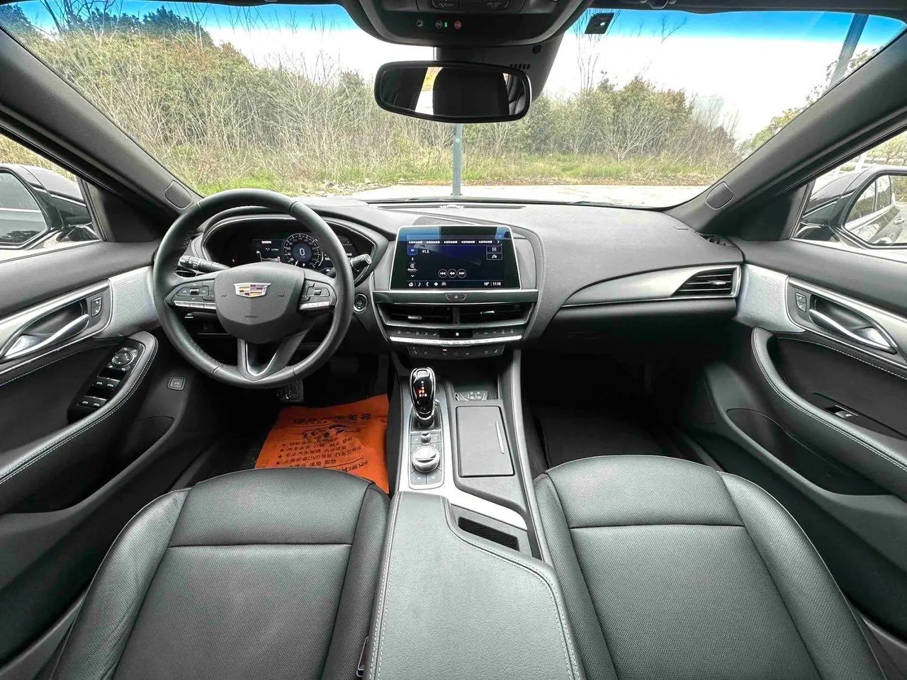 Cadillac 2023 CT5 2.0T 28T Luxury (Standard Edition) Automatic Gear 4