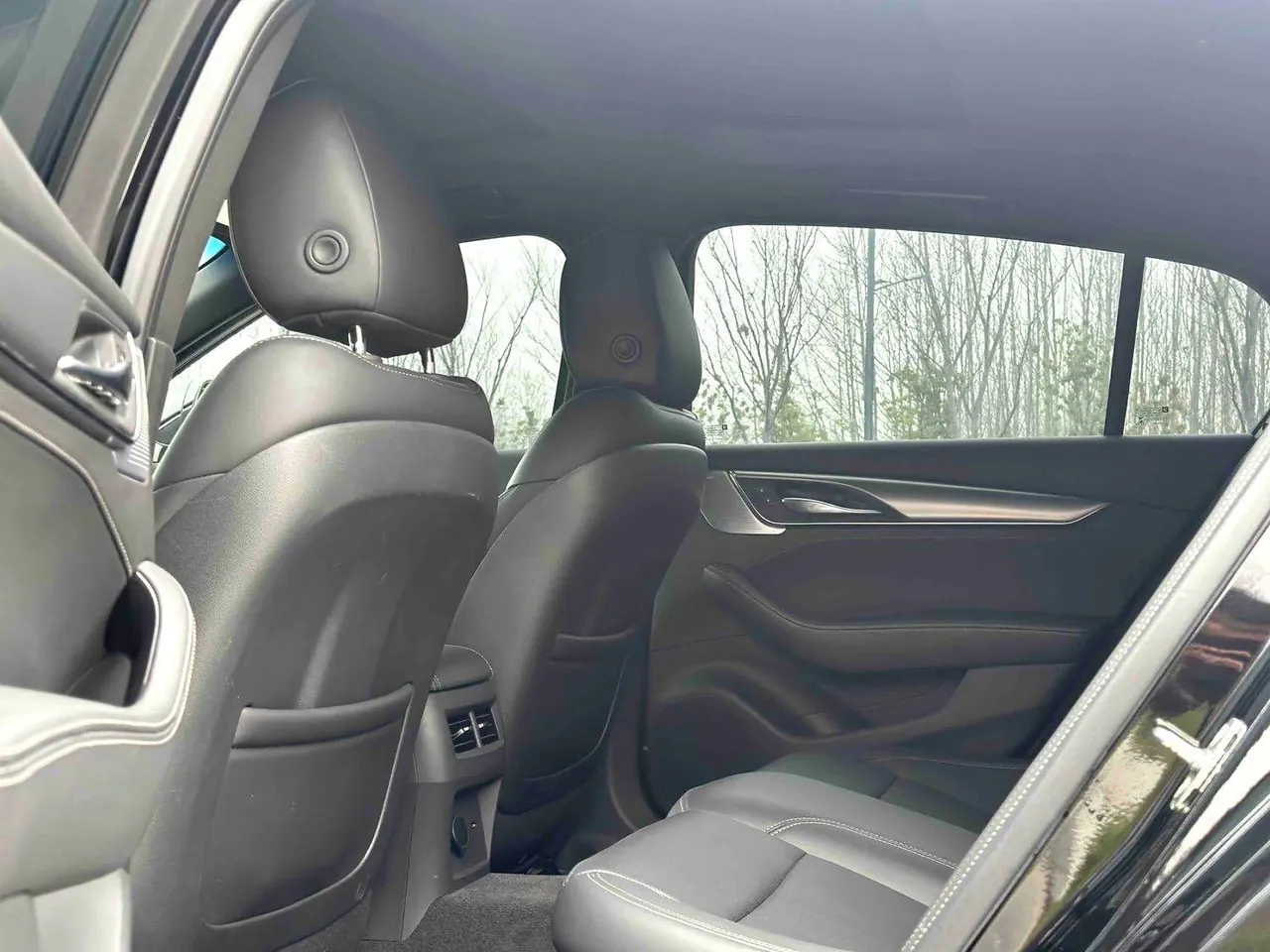 Cadillac 2023 CT5 2.0T 28T Luxury (Standard Edition) Automatic Gear 8