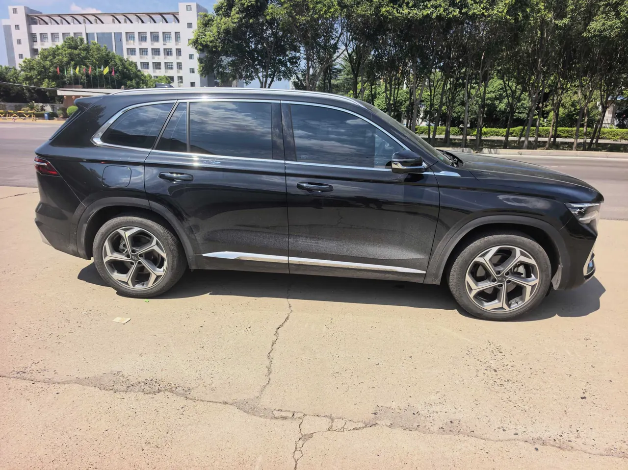 Geely 2024 XingyueL (Monjaro) 2.0TD high-power two-wheel drive cloud version automatic gear 2