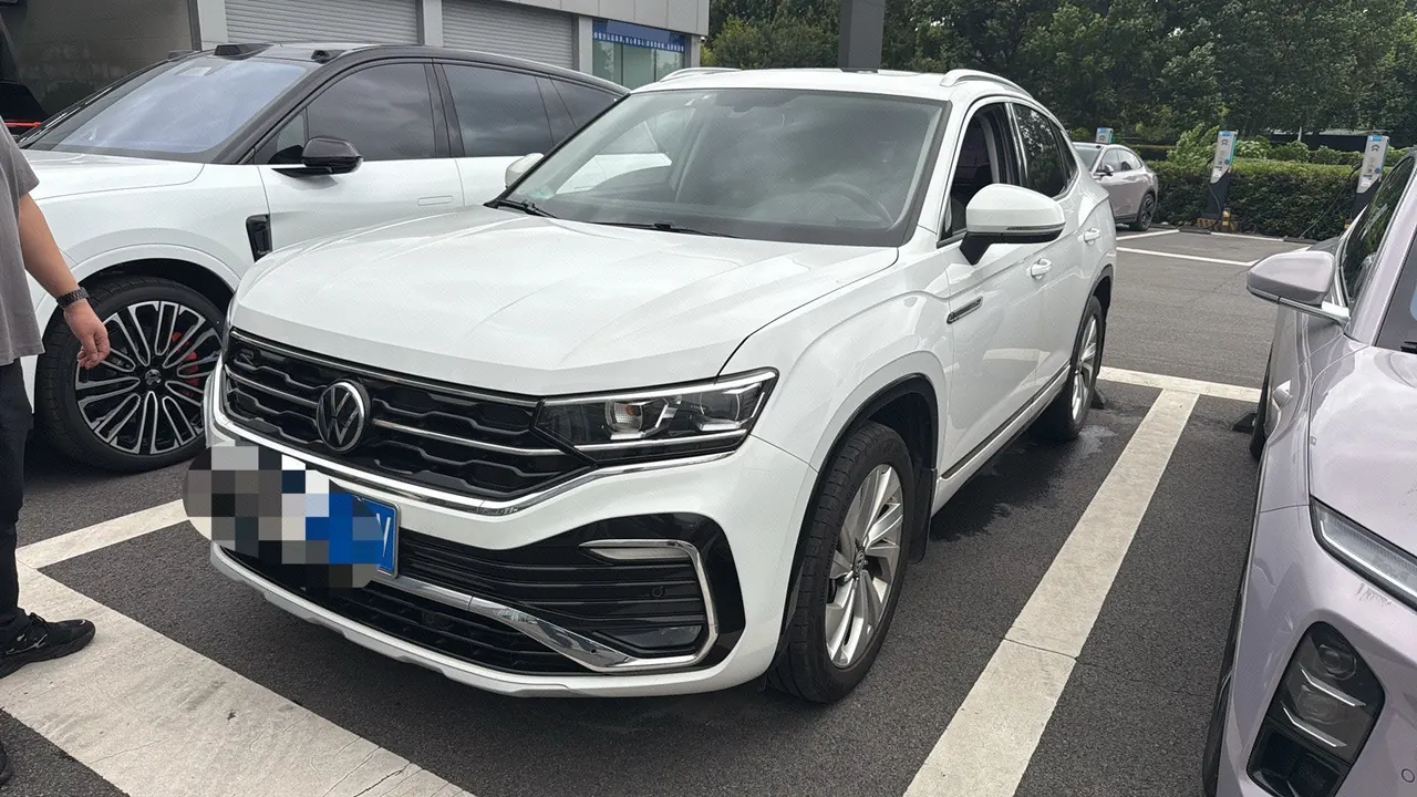 打开图片灯箱:Volkswagen 2020 Tanyue X 2.0TSI 330TSI Two-Drive Distinguished Intelligent Joint Edition Automatic Gear
