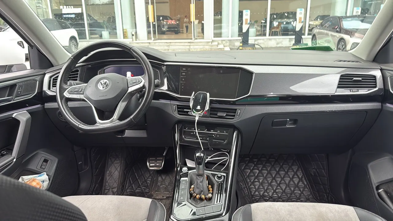 Volkswagen 2020 Tanyue X 2.0TSI 330TSI Two-Drive Distinguished Intelligent Joint Edition Automatic Gear 5