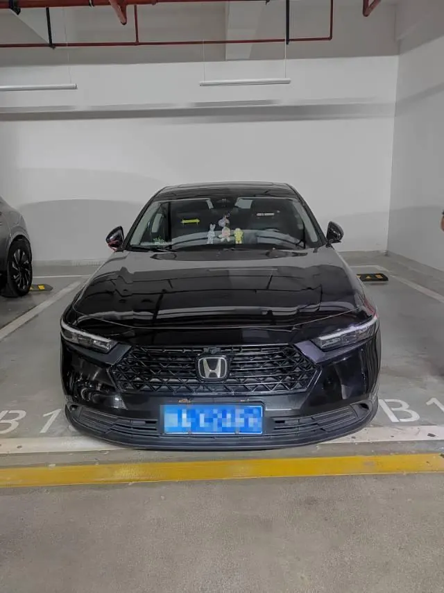 Honda 2025 11th Generation Accord 1.5T Stepless 260TURBO Deluxe Automatic Gear 2
