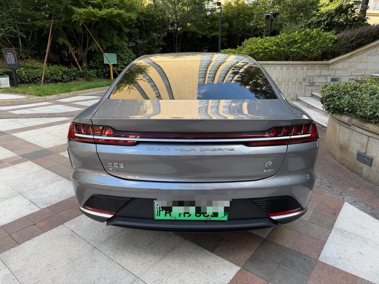 BYD 2020 Han four-wheel drive high-performance flagship automatic gear 3