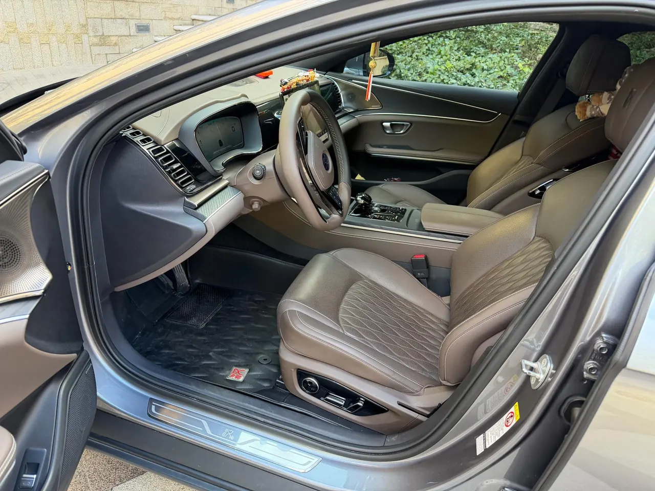 BYD 2020 Han four-wheel drive high-performance flagship automatic gear 6