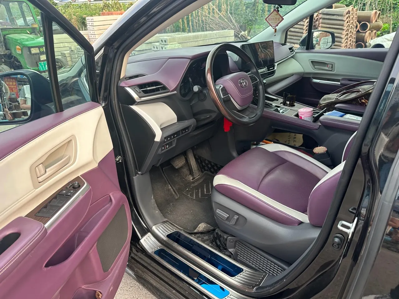 Toyota 2024 Sana 2.5 Stepless Comfort Edition Automatic Gear 3