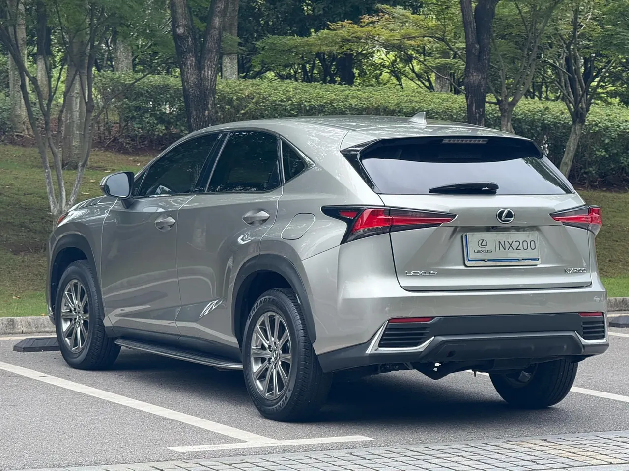 Lexus NX (Imported) 2020 NX200 2.0 Stepless Front Edition Automatic Gear 6
