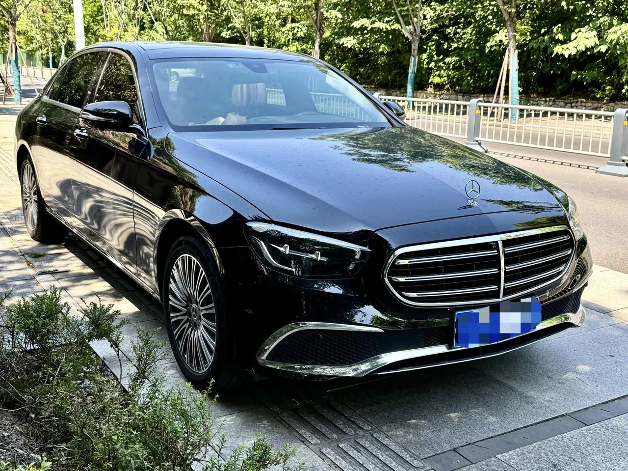 Mercedes Benz E Class 2022 E 300 L 2.0T Fashion (Change 3) Automatic Gear 4