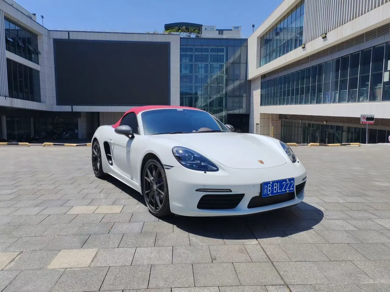 Porsche 718 (Imported) 2022 718 Boxter T 2.0T Automatic 3