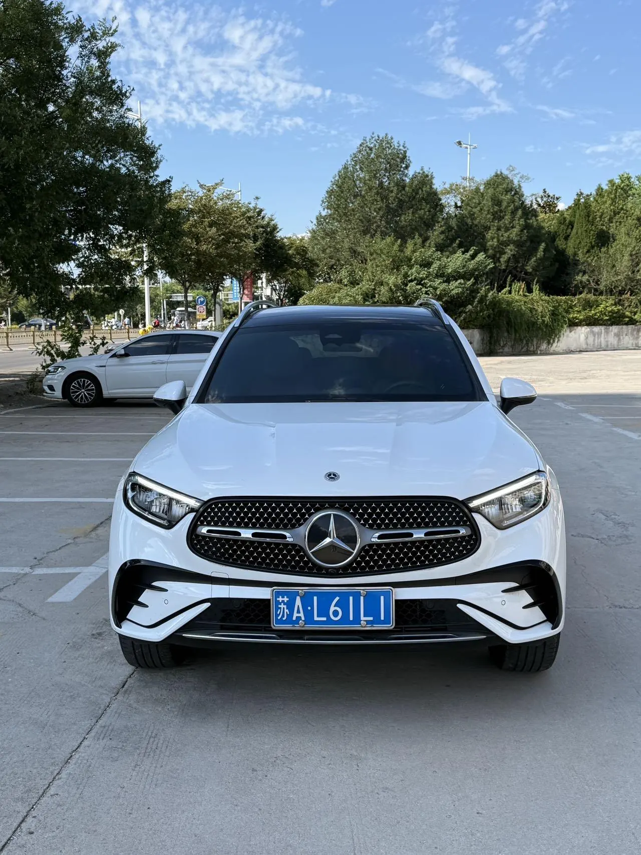 Mercedes Benz 2024 GLC 260 L 4MATIC 48V 2.0T Luxury 5-seat Automatic Gear 3
