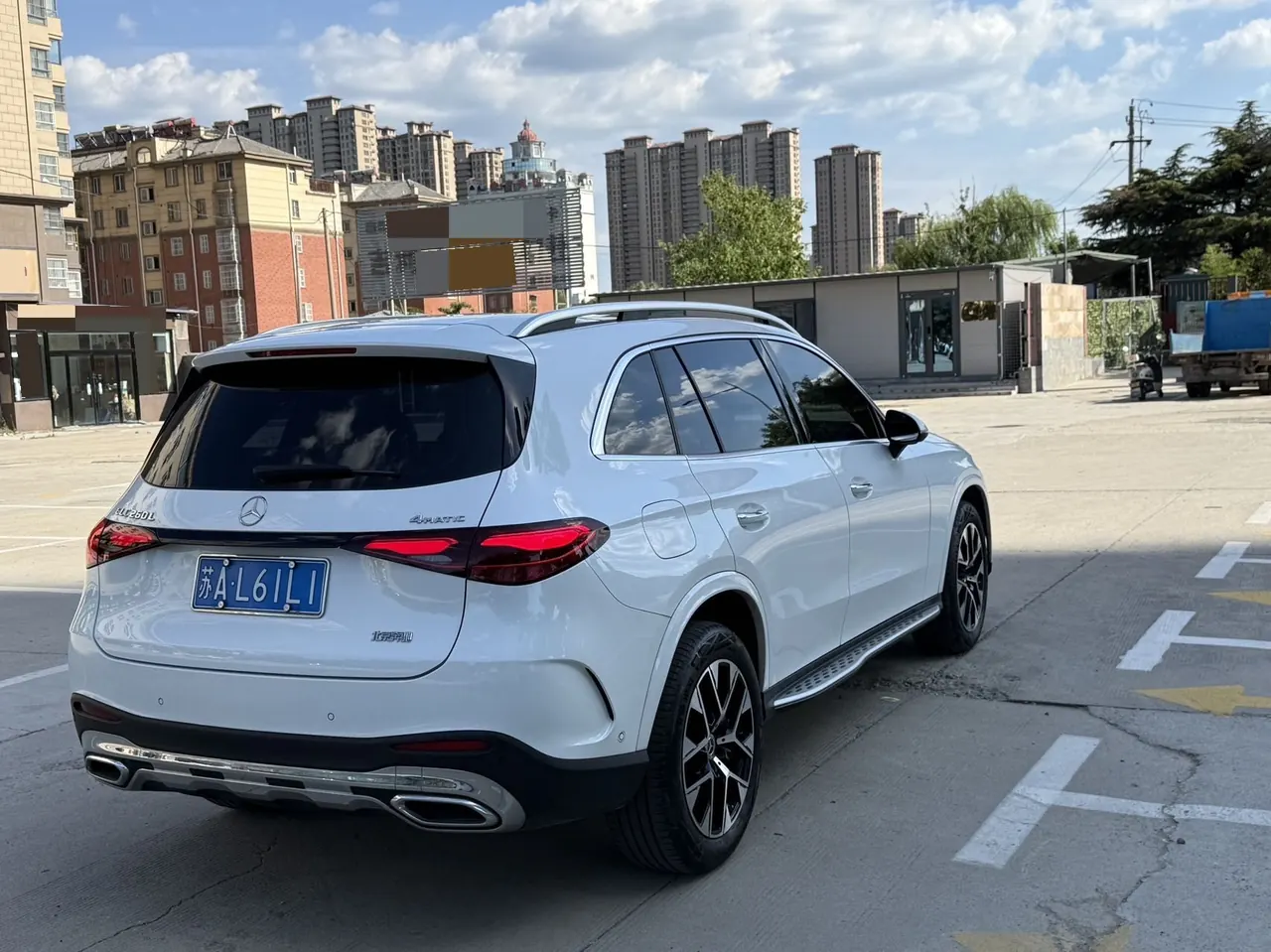 Mercedes Benz 2024 GLC 260 L 4MATIC 48V 2.0T Luxury 5-seat Automatic Gear 7