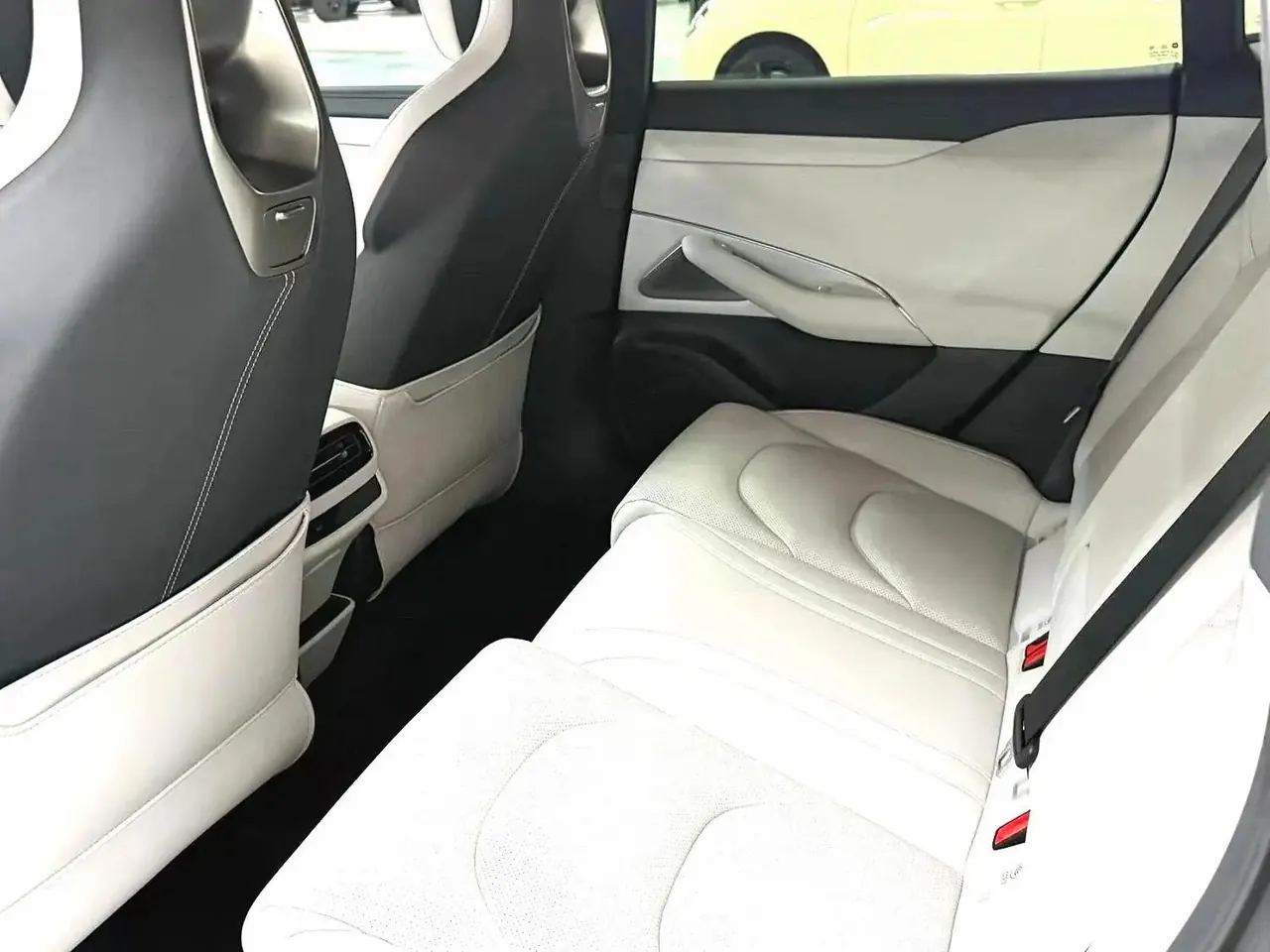MI 2024 SU 7 800km 4-wheel drive ultra-long endurance high-end smart driving Max version automatic gear 3