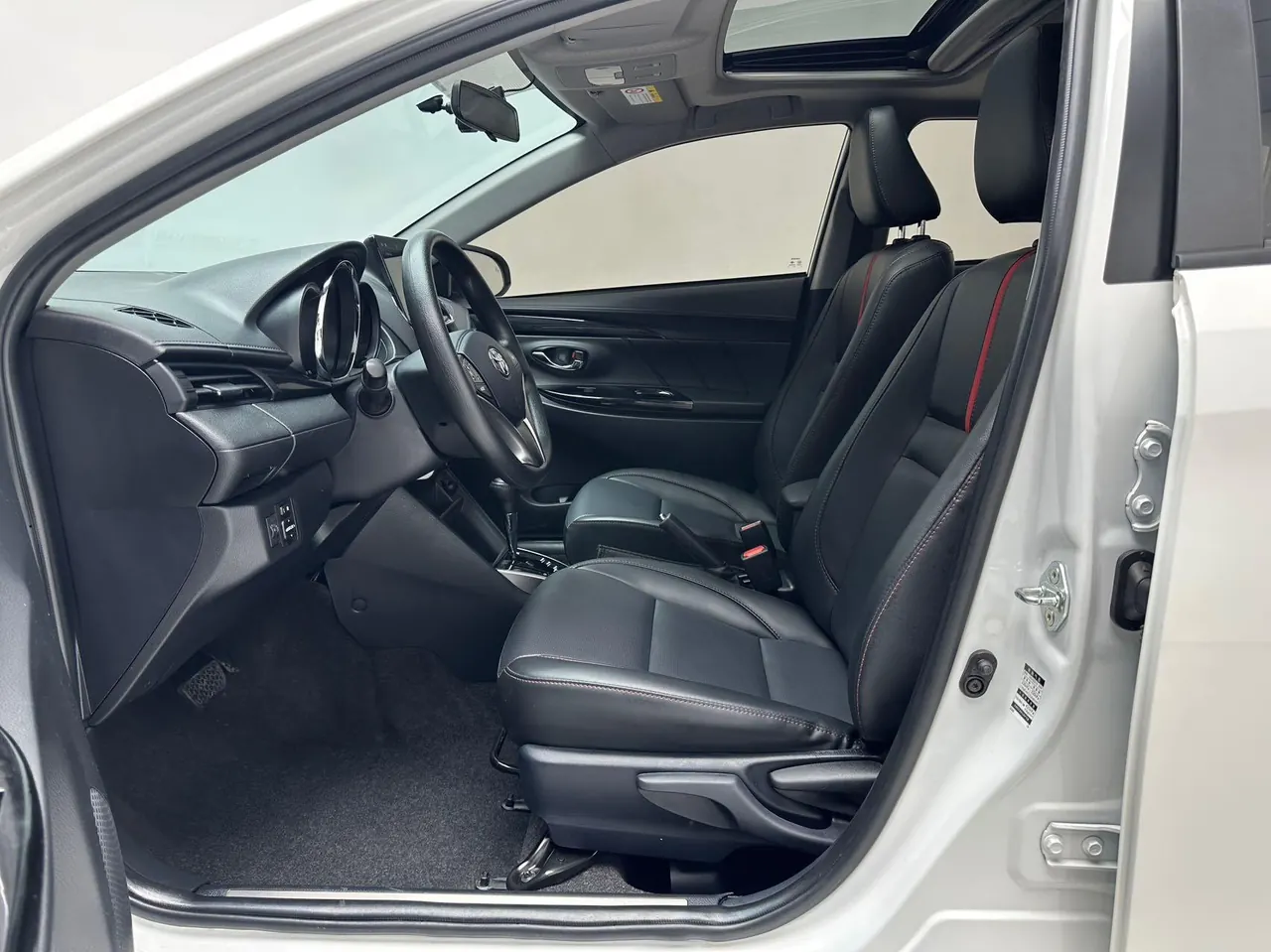 Toyota yaris 2022 YARiS L to dazzle X 1.5 stepless distinguished version of automatic gear 5