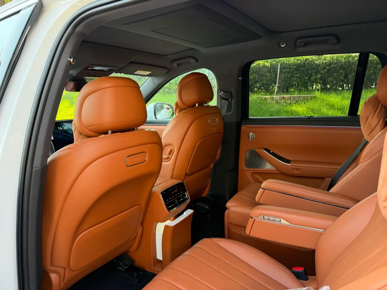 AITO 2026 AITO M7 extended range Ultra 4-wheel drive version 6 seats (192-line laser Radar) automatic gear 4