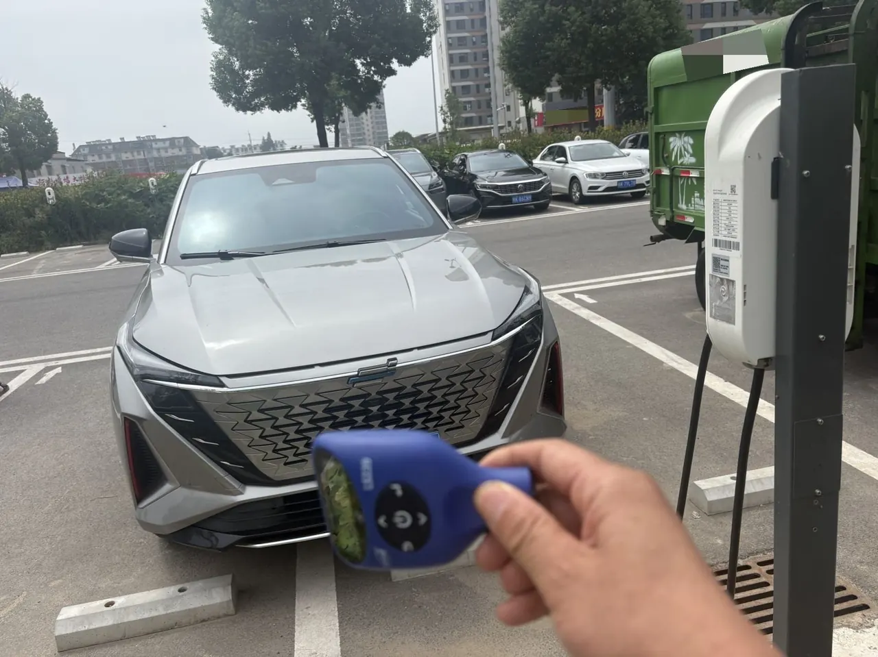 Oshan 2022 Z6 1.5T Blue Whale Smart Collar City Edition Automatic Gear 2
