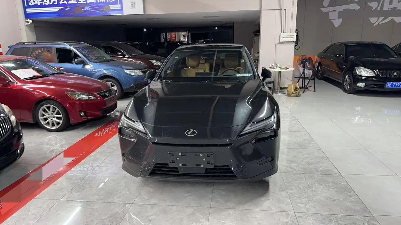 Lexus ES (Imported) 2026 ES300h 2.0 Stepless Automatic Gear 4