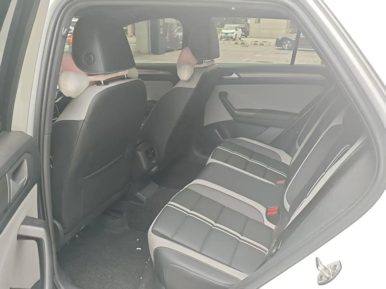 Volkswagen 2024 Tange 1.5TSI 300TSI Two-Drive Chen Guang Edition Automatic Gear 3