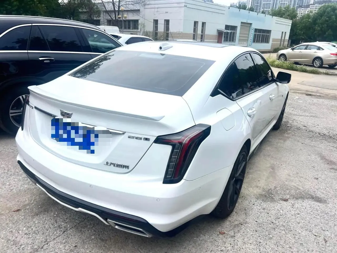 Cadillac 2020 CT5 2.0T 28T Platinum Sports Edition Automatic Gear 11