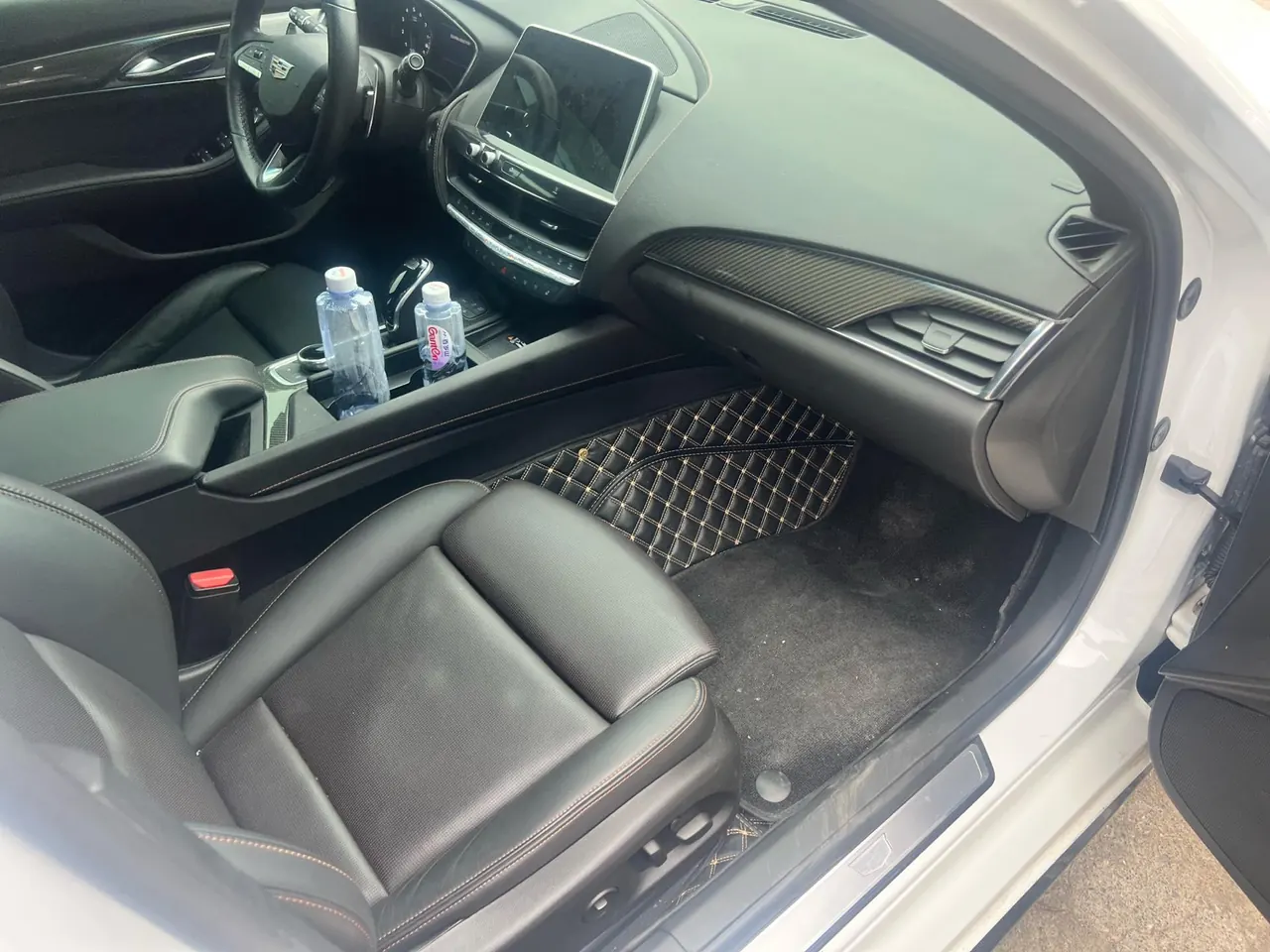 Cadillac 2020 CT5 2.0T 28T Platinum Sports Edition Automatic Gear 4