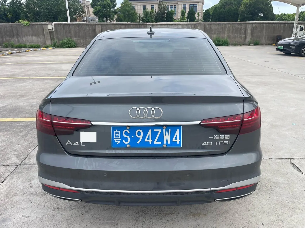 Audi 2020 A4L 2.0TFSI 40TFSI Fashion Dynamic Automatic 5