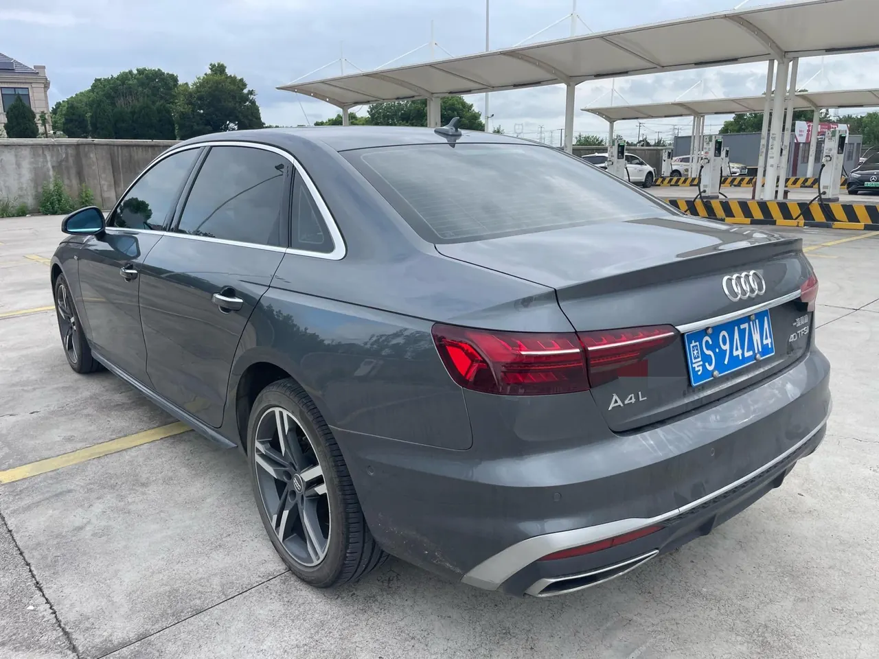 Audi 2020 A4L 2.0TFSI 40TFSI Fashion Dynamic Automatic 6