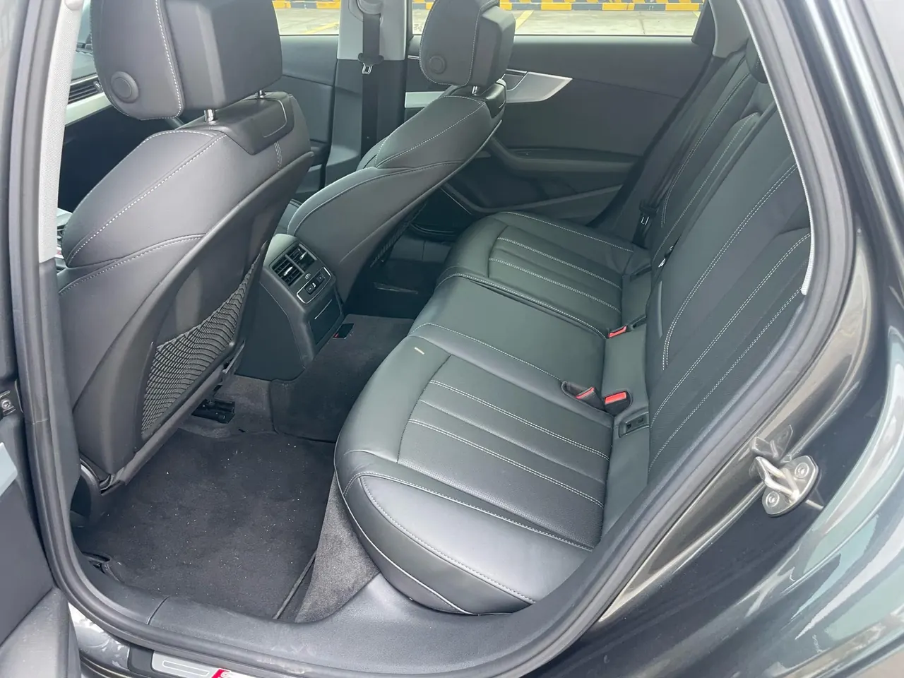 Audi 2020 A4L 2.0TFSI 40TFSI Fashion Dynamic Automatic 7