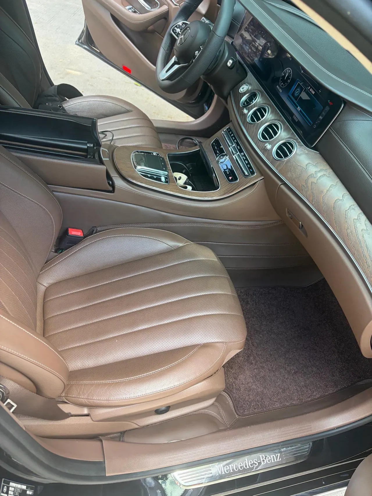 Mercedes Benz E-Class 2020 E 300 L 2.0T Special Edition (Modified) Automatic Gear 7
