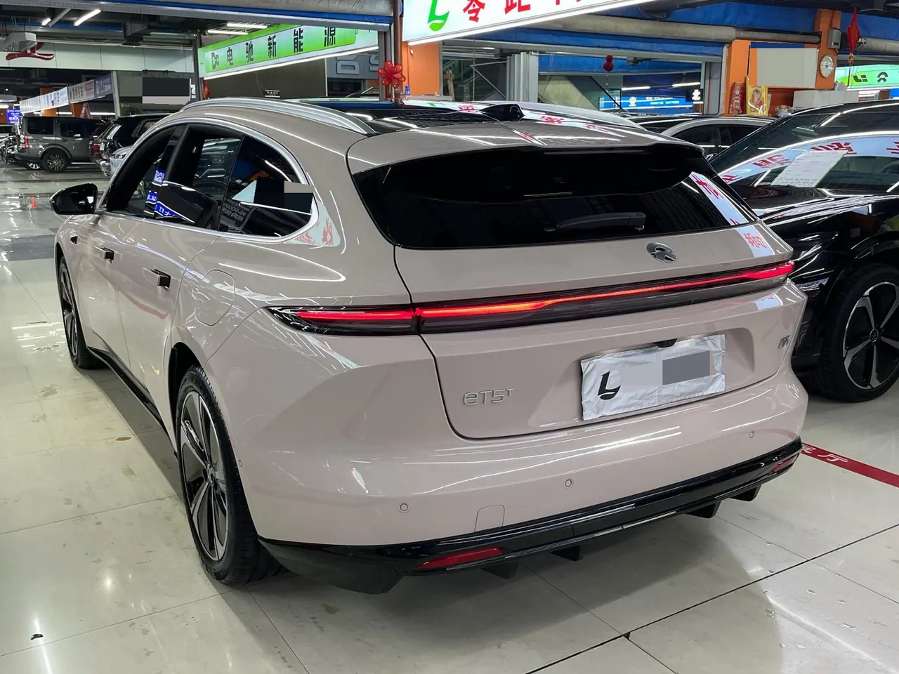 NIO 2026 ET5T 100kWh Touring automatic 2