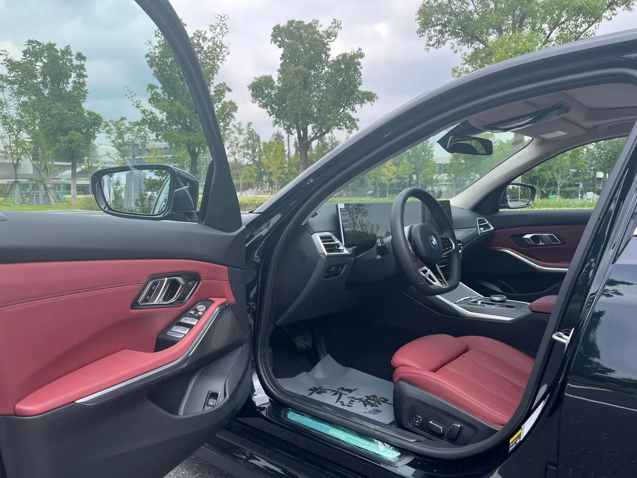 BMW 2026 i3 eDrive 35 L (modified) automatic gear 10