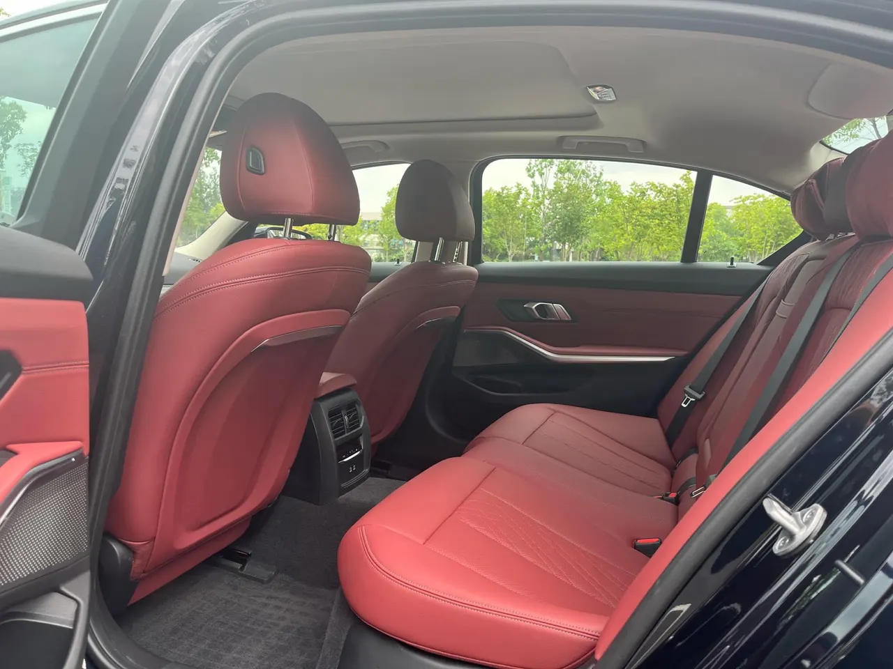BMW 2026 i3 eDrive 35 L (modified) automatic gear 11