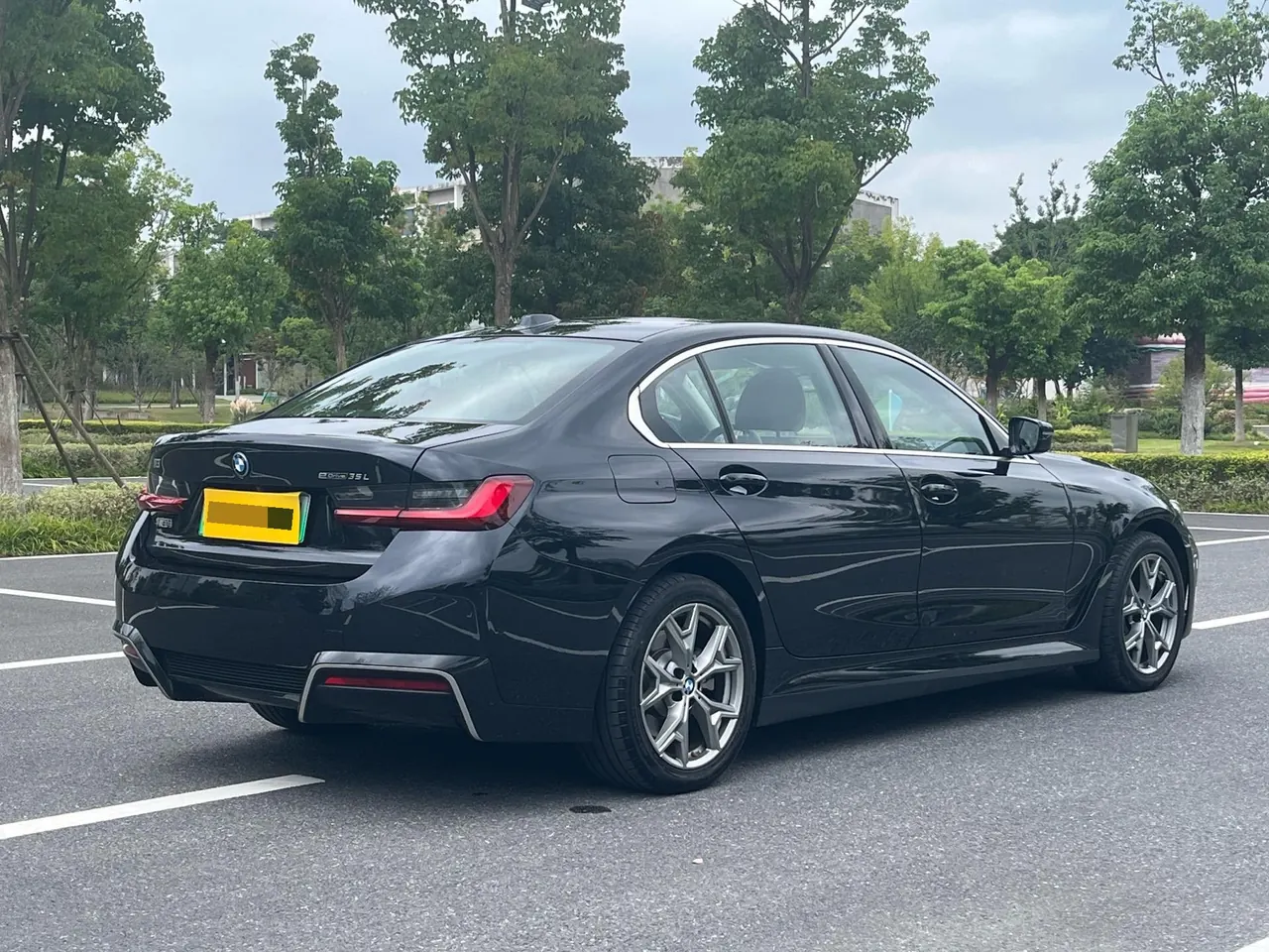 BMW 2026 i3 eDrive 35 L (modified) automatic gear 5