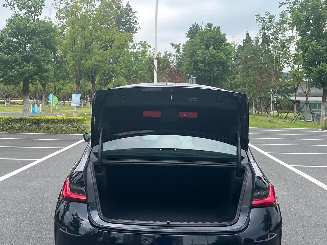 BMW 2026 i3 eDrive 35 L (modified) automatic gear 8