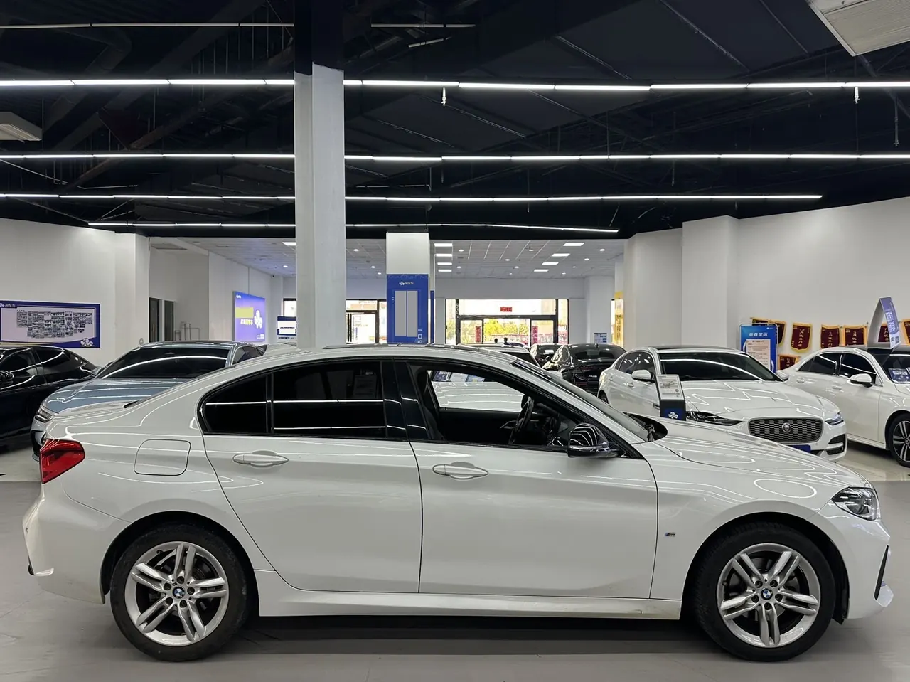 BMW 1 Series 2021 120i 1.5T M Sport Night Edition (facelift) Automatic 9