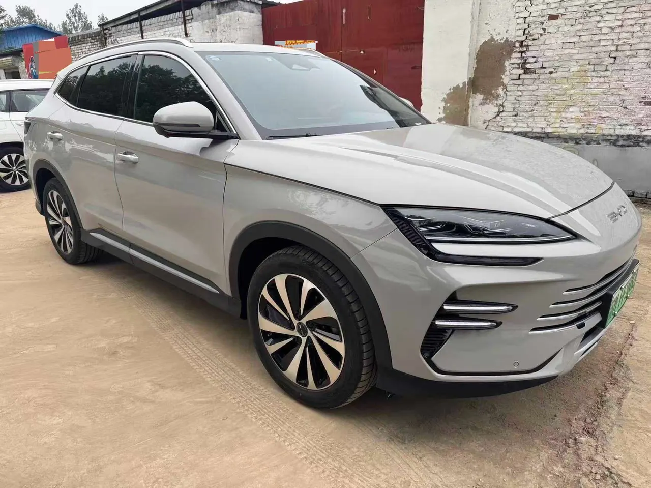BYD Song PLUS New Energy 2023 Song PLUS DM-i 1.5 Stepless Champion Edition 110KM Flagship PLUS Automatic Gear 2