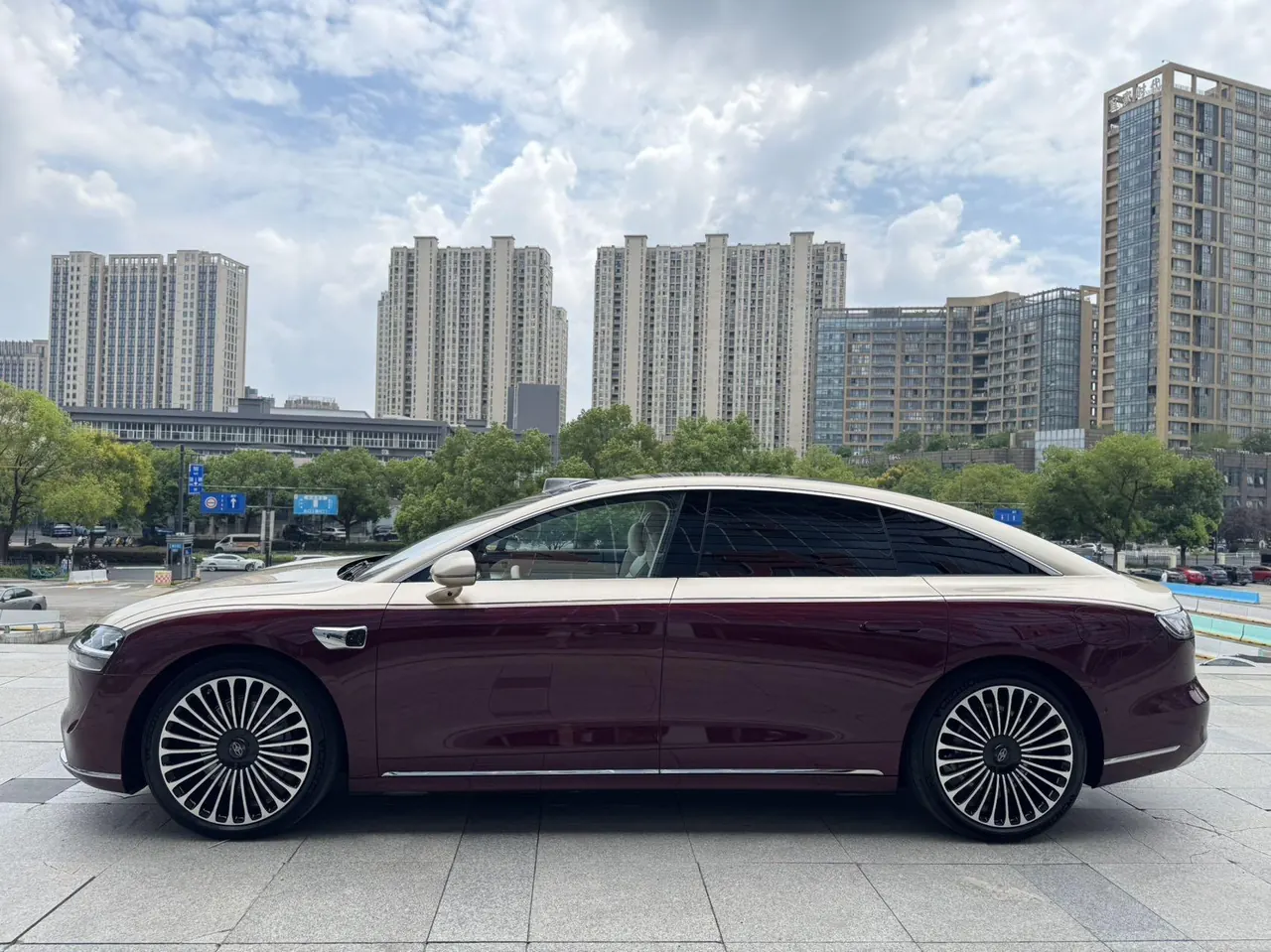 Luxeed 2026 S9 Ultra Rear Drive 53kWh Automatic 3