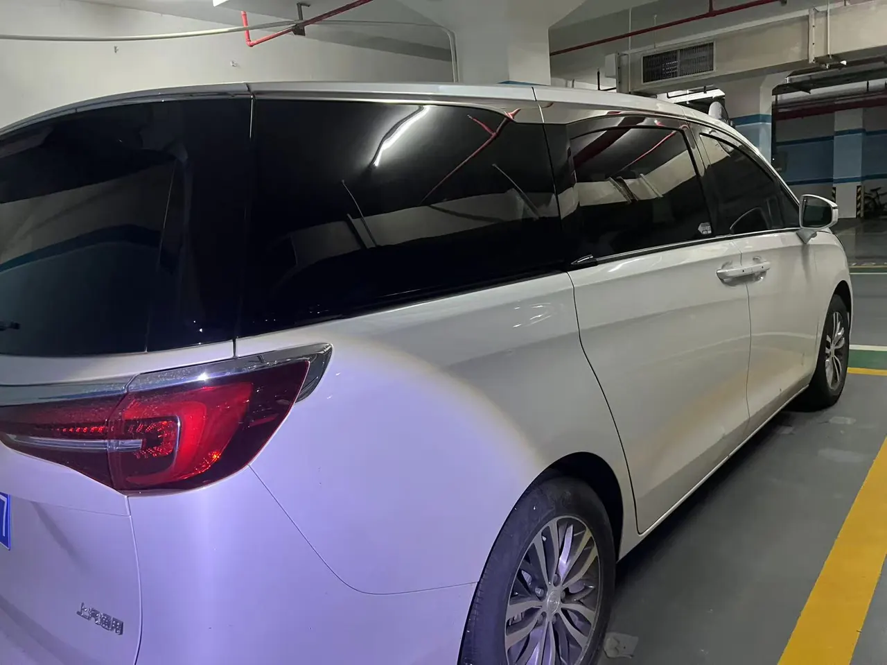 Buick 2020 GL8 ES Lu Zun 2.0T 653T Comfortable Automatic Gear 2