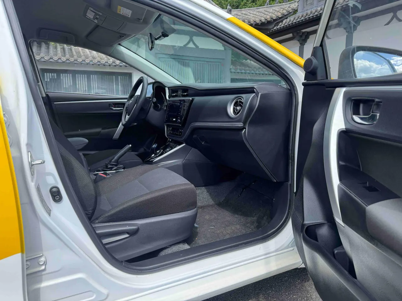 Toyota 2020 Corolla Double Engine E 1.8 Stepless Comfort Edition Automatic Gear 10