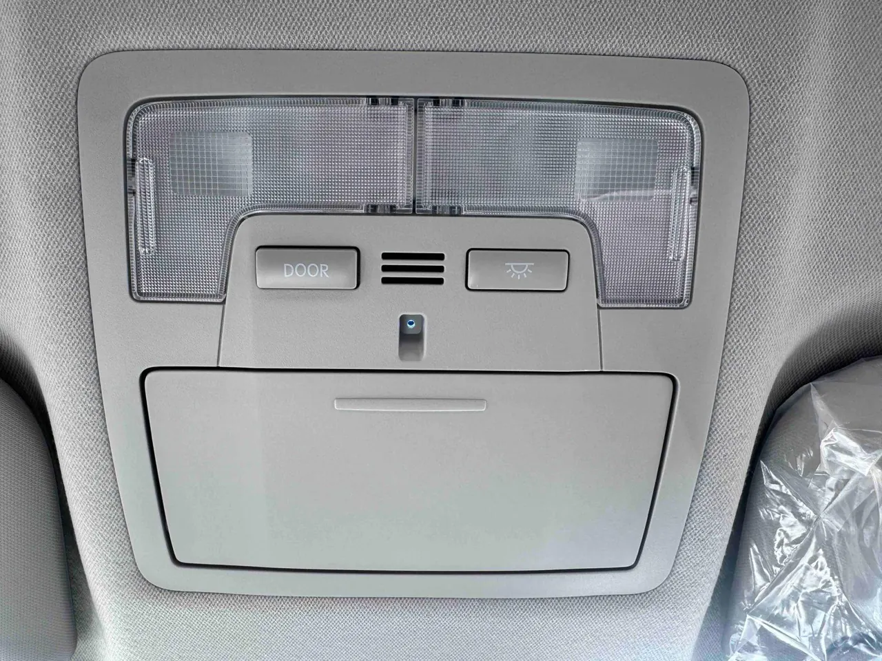 Toyota 2020 Corolla Double Engine E 1.8 Stepless Comfort Edition Automatic Gear 14