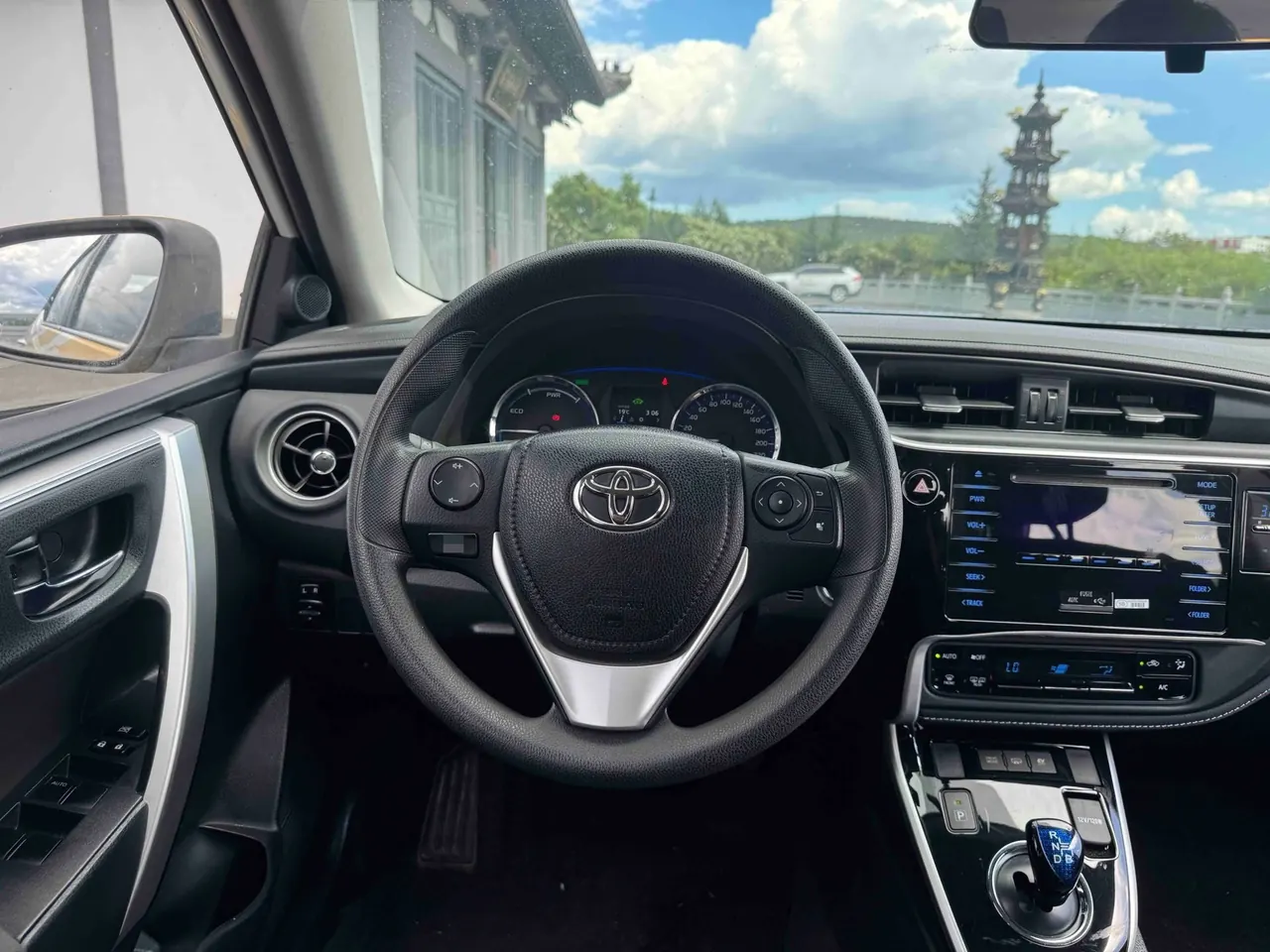 Toyota 2020 Corolla Double Engine E 1.8 Stepless Comfort Edition Automatic Gear 16