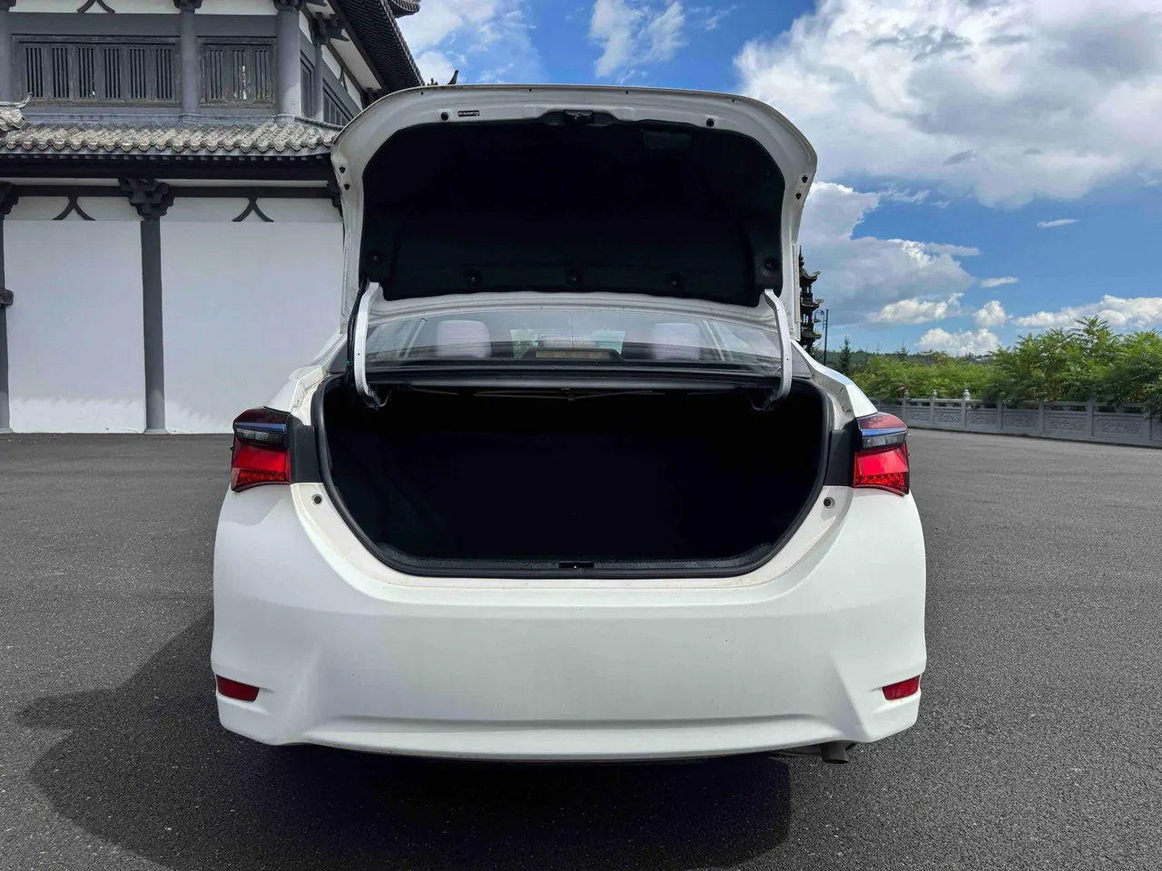 Toyota 2020 Corolla Double Engine E 1.8 Stepless Comfort Edition Automatic Gear 19