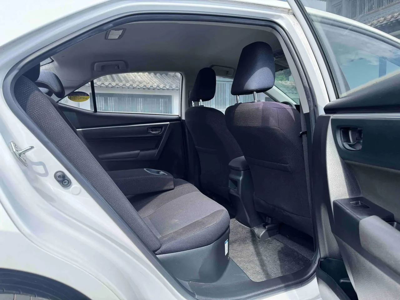 Toyota 2020 Corolla Double Engine E 1.8 Stepless Comfort Edition Automatic Gear 9