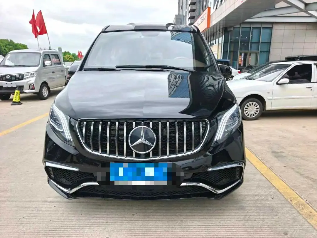 Mercedes Benz 2023 Vito 2.0T Business Edition 7-seat Automatic Gear 2