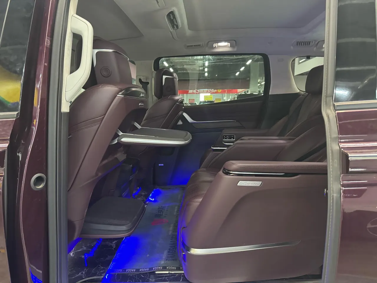 Buick 2023 Century 48V 2.0T Yunshi Edition 7-seat Automatic Gear 4