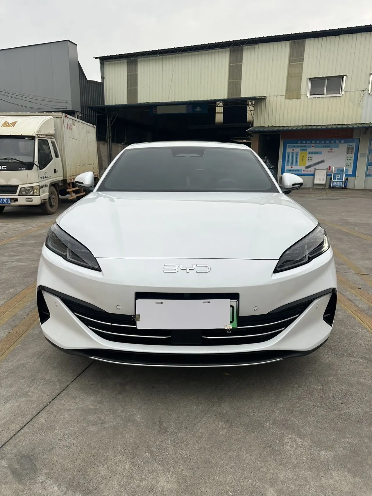 BYD 2025 seals 06 DM-i 1.5 stepless smart driving version 120KM honorable automatic gear 3