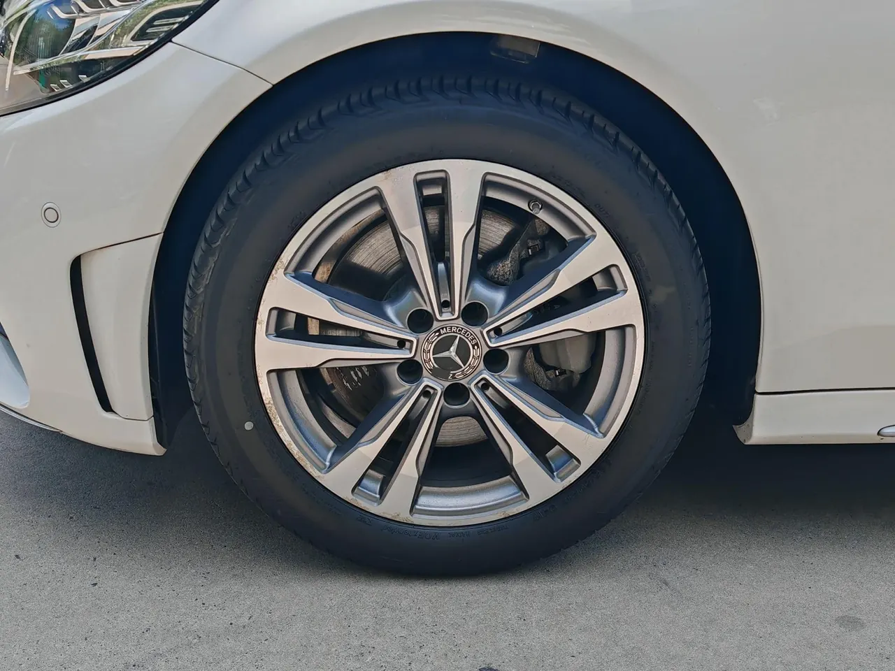 Mercedes Benz Class C 2020 C 200 L 1.5T Dynamic Sports Edition Automatic Gear 12