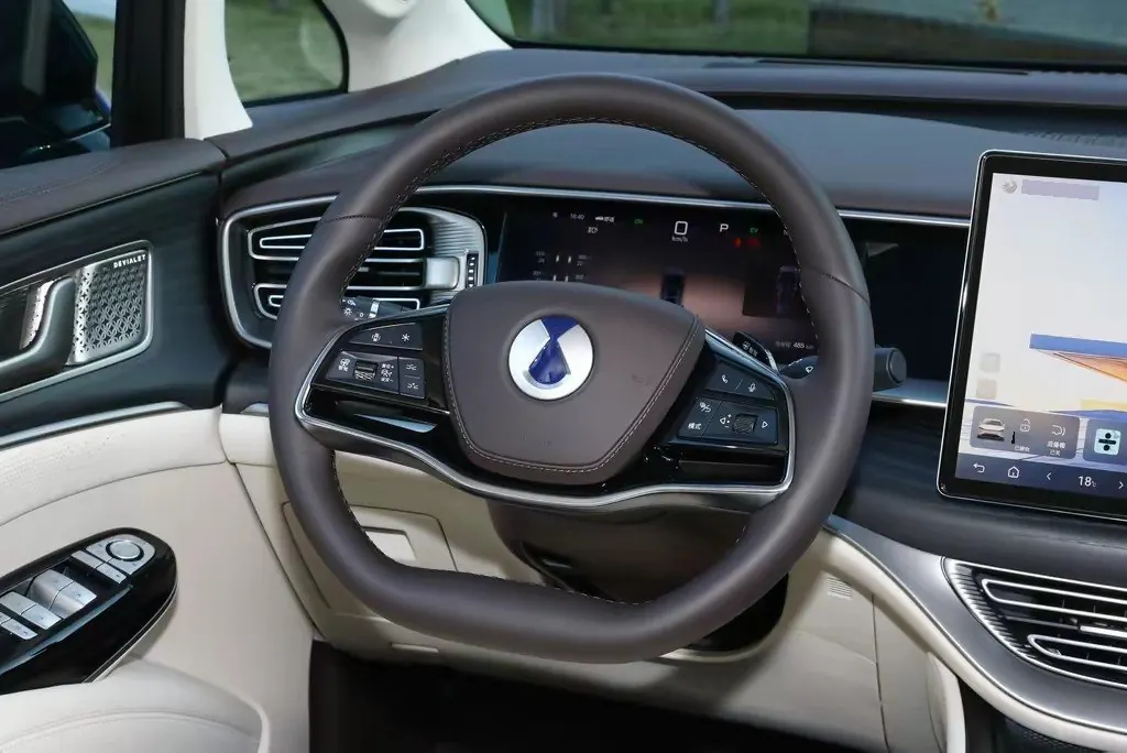 Denza 2025 Denza D9 DM-i 1.5T stepless intelligent driving version 1020 four-wheel drive flagship automatic gear 6