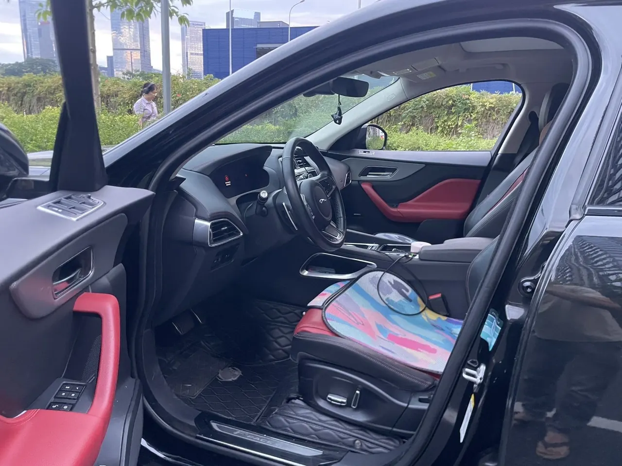 Jaguar F-PACE (Imported) 2020 F-PACE 2.0T Flag Edition Automatic Gear 3