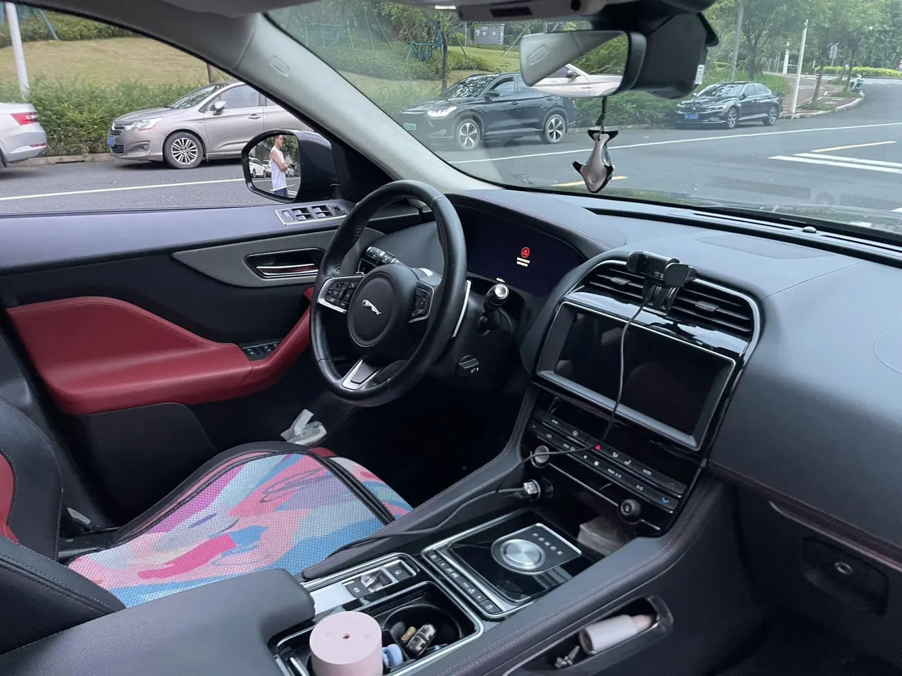Jaguar F-PACE (Imported) 2020 F-PACE 2.0T Flag Edition Automatic Gear 6